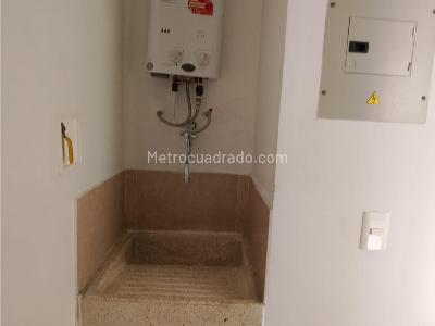 Apartamento de 3 alcobas en venta en Las Lomitas, Sabaneta, 84 m² · foto 16 de 20