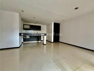 Apartamento de 3 alcobas en venta en Las Lomitas, Sabaneta, 84 m² · foto 18 de 20