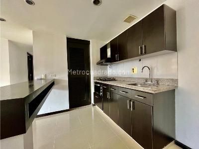 Apartamento de 3 alcobas en venta en Las Lomitas, Sabaneta, 84 m² · foto 19 de 20