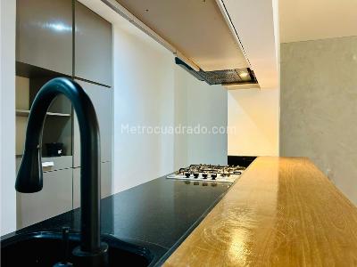 Apartamento de 3 alcobas en venta en Loma De Los Balsos, Medellín, 130 m² · foto 8 de 18