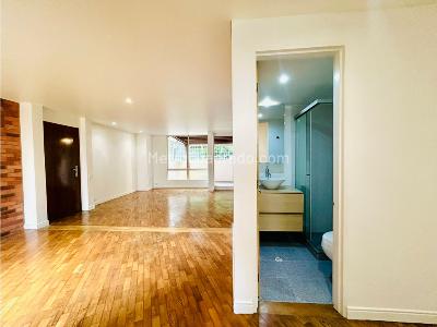 Apartamento de 3 alcobas en venta en Loma De Los Balsos, Medellín, 130 m² · foto 9 de 18