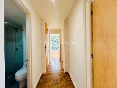 Apartamento de 3 alcobas en venta en Loma De Los Balsos, Medellín, 130 m² · foto 10 de 18