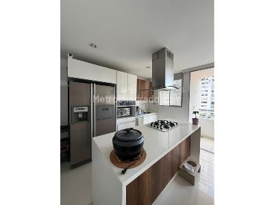 Apartamento en venta en Ditaires, Itagüí · foto 2 de 19