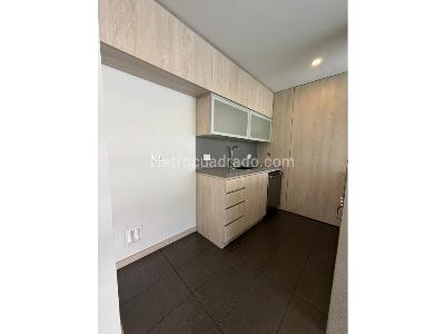 Apartamento de 2 alcobas en venta en El Poblado, Medellín, 108 m² · foto 2 de 20