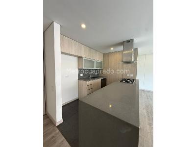 Apartamento de 2 alcobas en venta en El Poblado, Medellín, 108 m² · foto 10 de 20