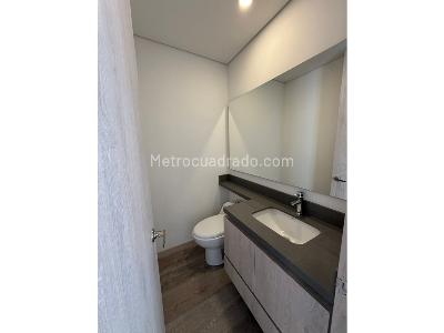 Apartamento de 2 alcobas en venta en El Poblado, Medellín, 108 m² · foto 18 de 20