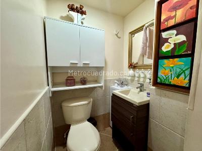 Apartamento de 4 alcobas en venta en El Poblado, Medellín, 123 m² · foto 8 de 20
