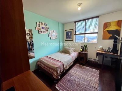 Apartamento de 4 alcobas en venta en El Poblado, Medellín, 123 m² · foto 19 de 20