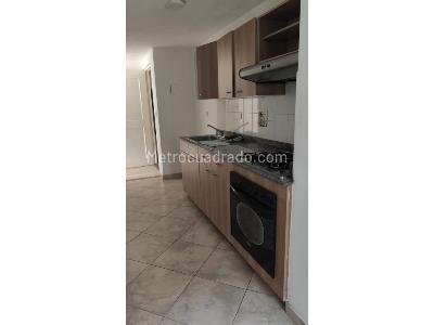 Apartamento de 3 alcobas en venta en Loma De Los Bernal, Medellín, 85 m² · foto 8 de 20