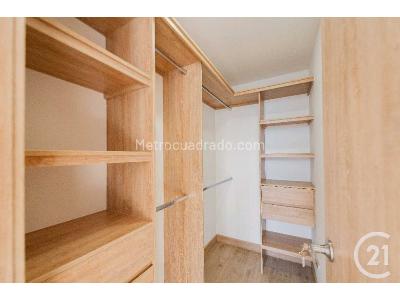 Apartamento de 3 alcobas en venta en La Cuenca, Envigado, 85 m² · foto 2 de 6