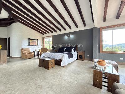 Casa de 5 alcobas en venta en El Escobero, Envigado, 630 m² · foto 16 de 20