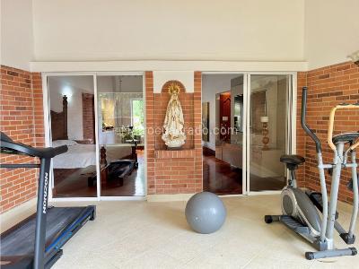 Casa de 4 alcobas en venta en Loma Del Escobero, Envigado · foto 8 de 20