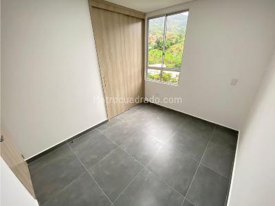 Apartamento de 3 alcobas en venta en La Doctora, Sabaneta, 70 m² · foto 10 de 20
