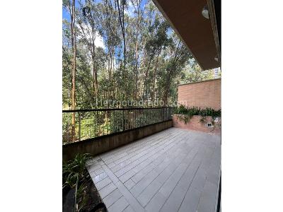 Apartamento de 3 alcobas en venta en El Poblado, Medellín, 128 m² · foto 8 de 8