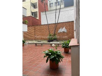 Apartamento de 3 alcobas en venta en Laureles, Medellín, 107 m² · foto 2 de 20