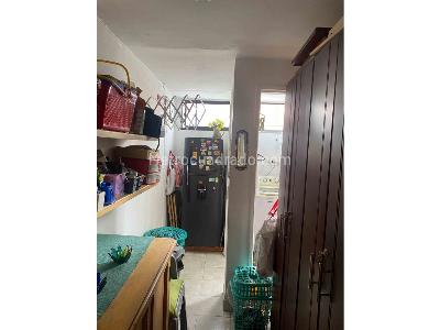 Apartamento de 3 alcobas en venta en Laureles, Medellín, 107 m² · foto 17 de 20