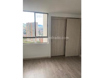 Apartamento de 3 alcobas en venta en Las Lomitas, Sabaneta, 71 m² · foto 5 de 11