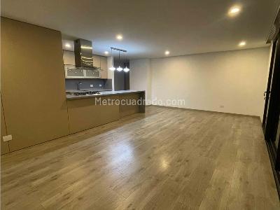 Apartamento de 2 alcobas en venta en El Poblado, Medellín, 123 m² · foto 2 de 17