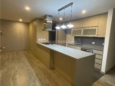 Apartamento de 2 alcobas en venta en El Poblado, Medellín, 123 m² · foto 3 de 17