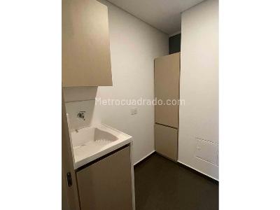 Apartamento de 2 alcobas en venta en El Poblado, Medellín, 123 m² · foto 7 de 17