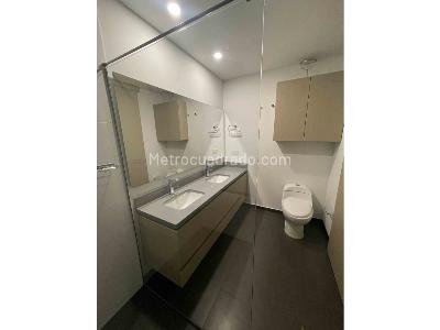 Apartamento de 2 alcobas en venta en El Poblado, Medellín, 123 m² · foto 12 de 17