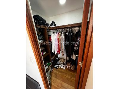 Casa de 3 alcobas en venta en El Esmeraldal, Envigado, 198 m² · foto 2 de 11