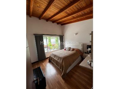 Casa de 3 alcobas en venta en El Esmeraldal, Envigado, 198 m² · foto 5 de 11