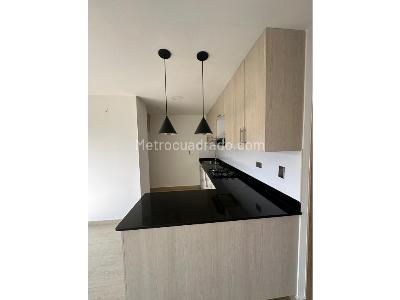 Apartamento de 2 alcobas en venta en Conquistadores, Medellín, 74 m² · foto 4 de 11