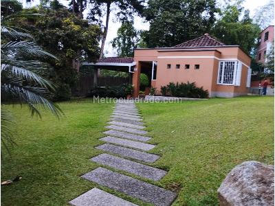 Casa de 4 alcobas en venta en El Escobero, Envigado, 168 m² · foto 18 de 20