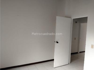 Apartamento en venta en El Poblado, Medellín · foto 6 de 19