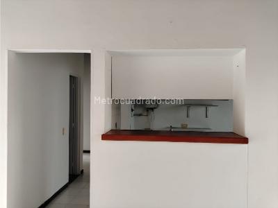 Apartamento en venta en El Poblado, Medellín · foto 8 de 19