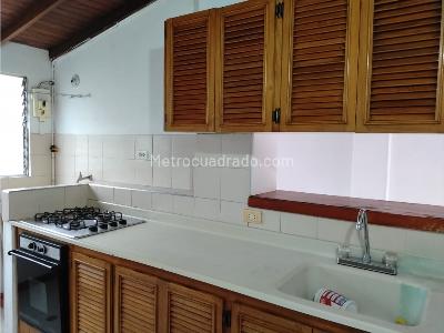 Apartamento en venta en El Poblado, Medellín · foto 18 de 19