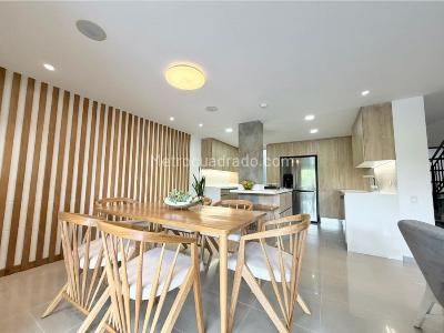 Casa de 4 alcobas en venta en La Sebastiana, Envigado, 267 m² · foto 7 de 20