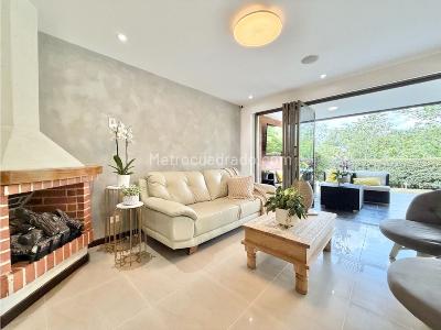 Casa de 4 alcobas en venta en La Sebastiana, Envigado, 267 m² · foto 11 de 20