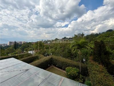 Casa de 4 alcobas en venta en La Sebastiana, Envigado, 267 m² · foto 19 de 20