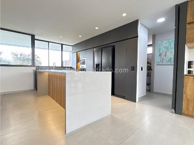Apartamento en venta en El Tesoro, Medellín · foto 10 de 20