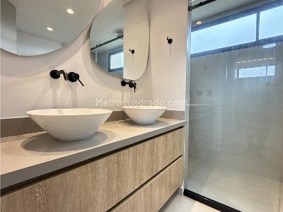 Apartamento en venta en El Tesoro, Medellín · foto 15 de 20