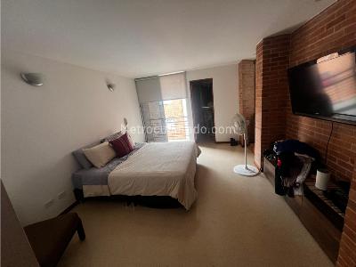 Apartamento en venta en Envigado, Envigado · foto 3 de 17