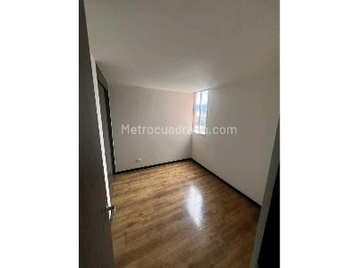 Apartamento de 3 alcobas en venta en Holanda, Sabaneta, 71 m² · foto 4 de 14