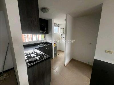 Apartamento de 3 alcobas en venta en Holanda, Sabaneta, 71 m² · foto 11 de 14