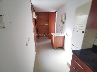 Apartamento en venta en Ditaires, Itagüí · foto 4 de 20