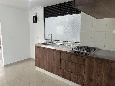 Apartamento en venta en El Portal, Envigado · foto 3 de 18