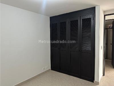 Apartamento en venta en El Portal, Envigado · foto 8 de 18