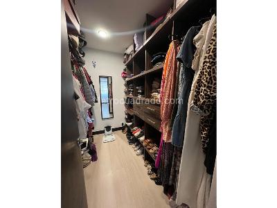 Apartamento de 3 alcobas en venta en El Poblado, Medellín, 220 m² · foto 14 de 16
