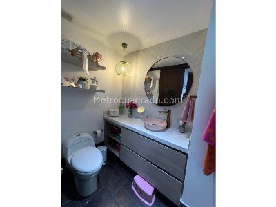 Apartamento de 3 alcobas en venta en El Poblado, Medellín, 220 m² · foto 15 de 16