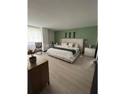 Apartamento de 3 alcobas en venta en El Poblado, Medellín, 220 m² · foto 7 de 16