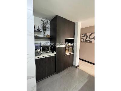 Apartamento de 3 alcobas en venta en El Poblado, Medellín, 220 m² · foto 8 de 16