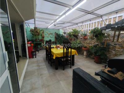Casa de 4 alcobas en venta en Altos Del Poblado, Medellín, 260 m² · foto 2 de 20