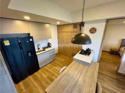 Apartaestudio en venta en Envigado, Medellín, 65 m² · foto 2 de 6