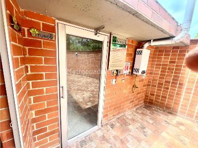 Apartamento de 3 alcobas en venta en Asdesillas, Sabaneta, 84 m² · foto 14 de 20
